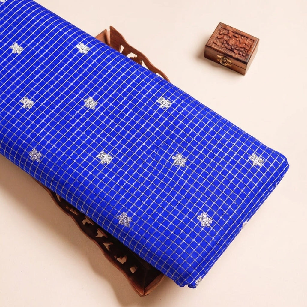 Zari Semi Banaras Fabric – tray view – EB12920