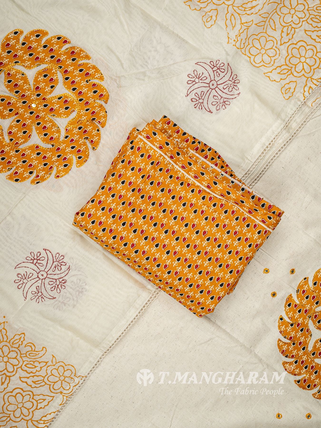 Cotton Chudidhar Fabric Set