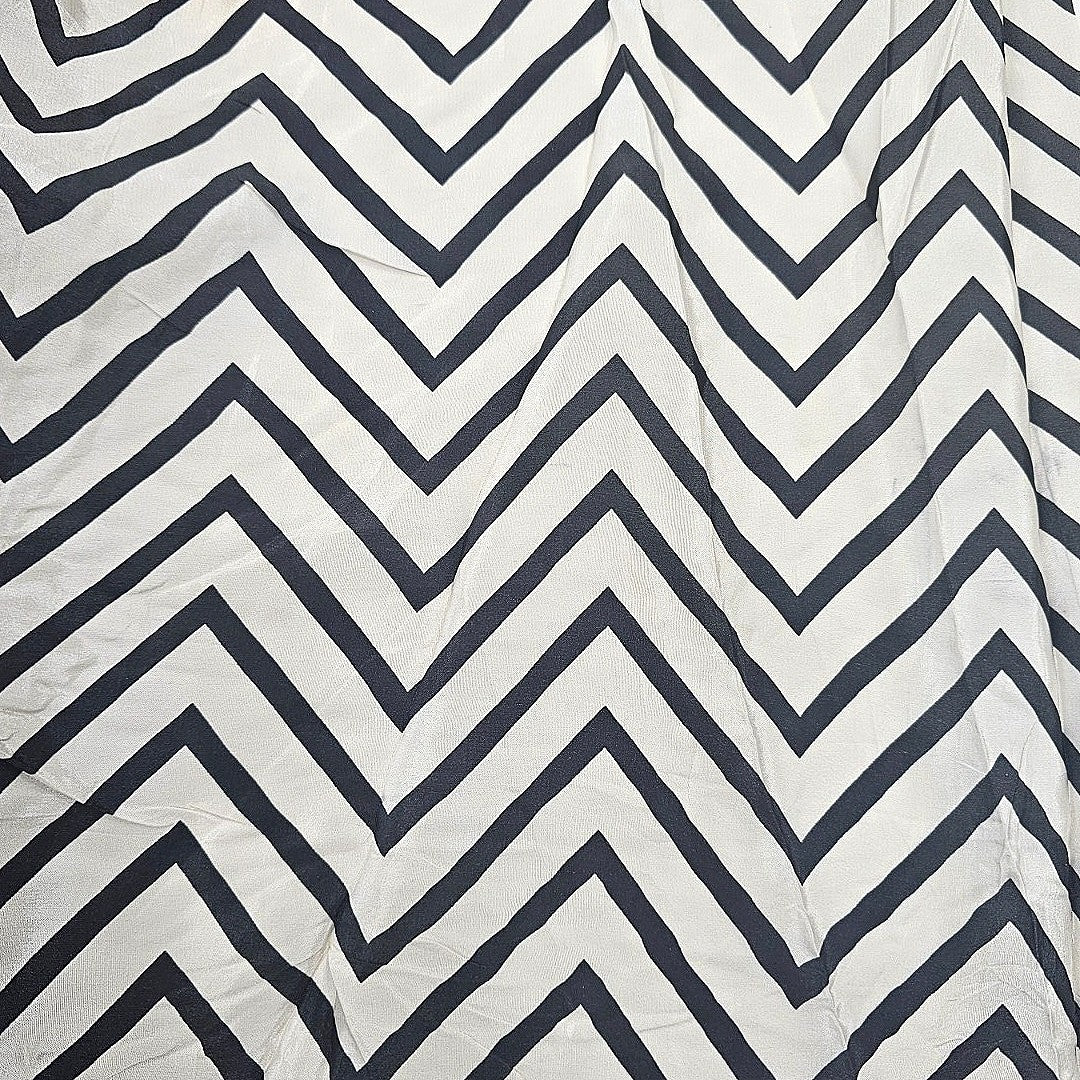 Off White Chevron Crepe Fabric - EA5083 - EA5083 - Flat fabric