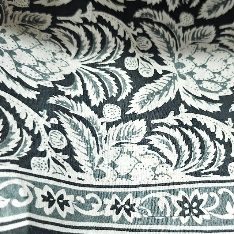 Floral Cotton Fabric - EB11184 - Flat fabric