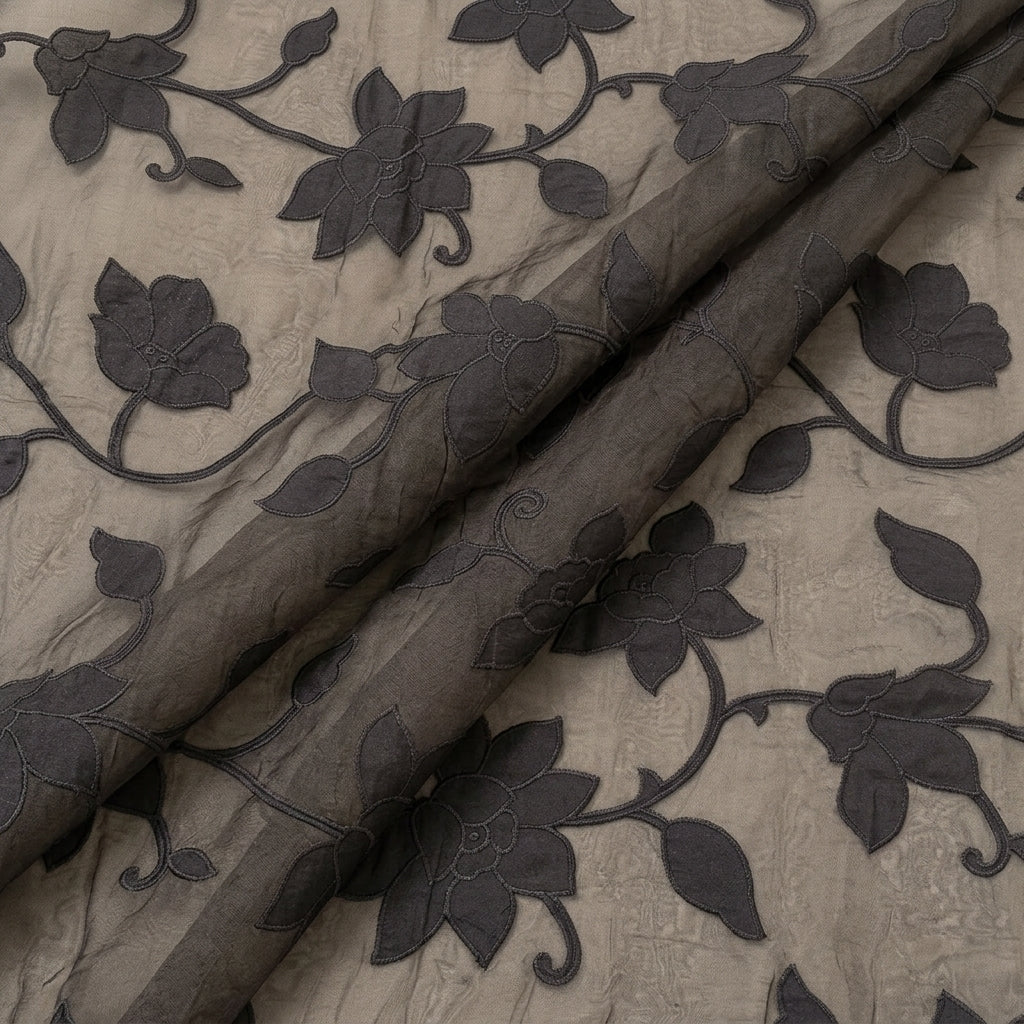 Folded Embroidery Black Embroidery Tissue Fabric