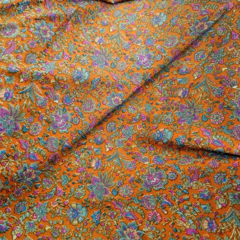 Floral Crepe Fabric - EC17007 - Folds